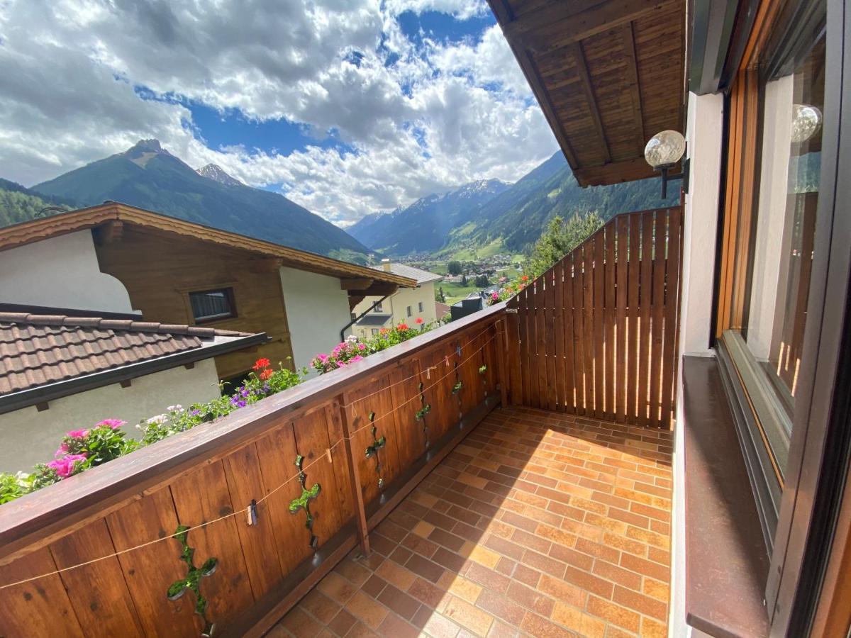 Haus Glueck Stubaital Neustift im Stubaital Exterior photo